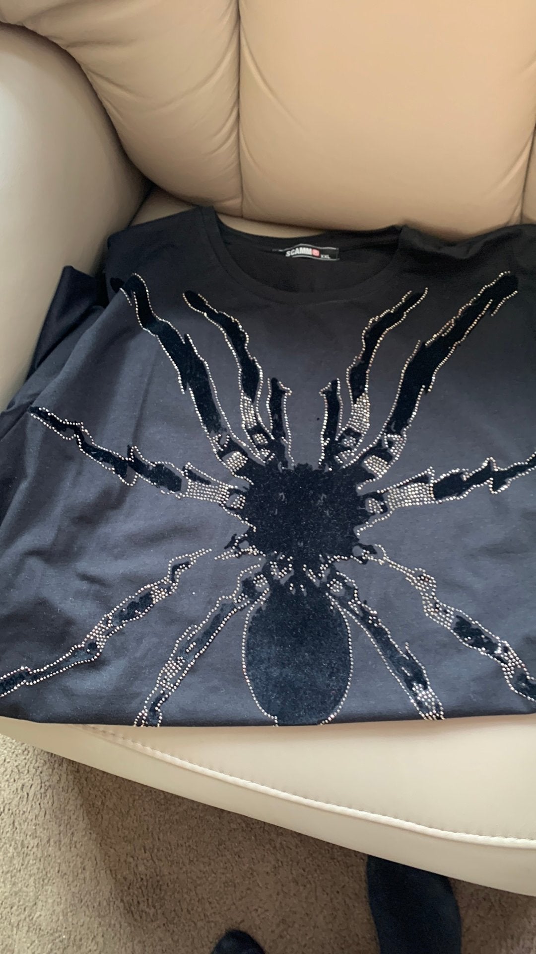 T’shirt zwart met spin, Ophalen, Zo goed als nieuw, Zwart