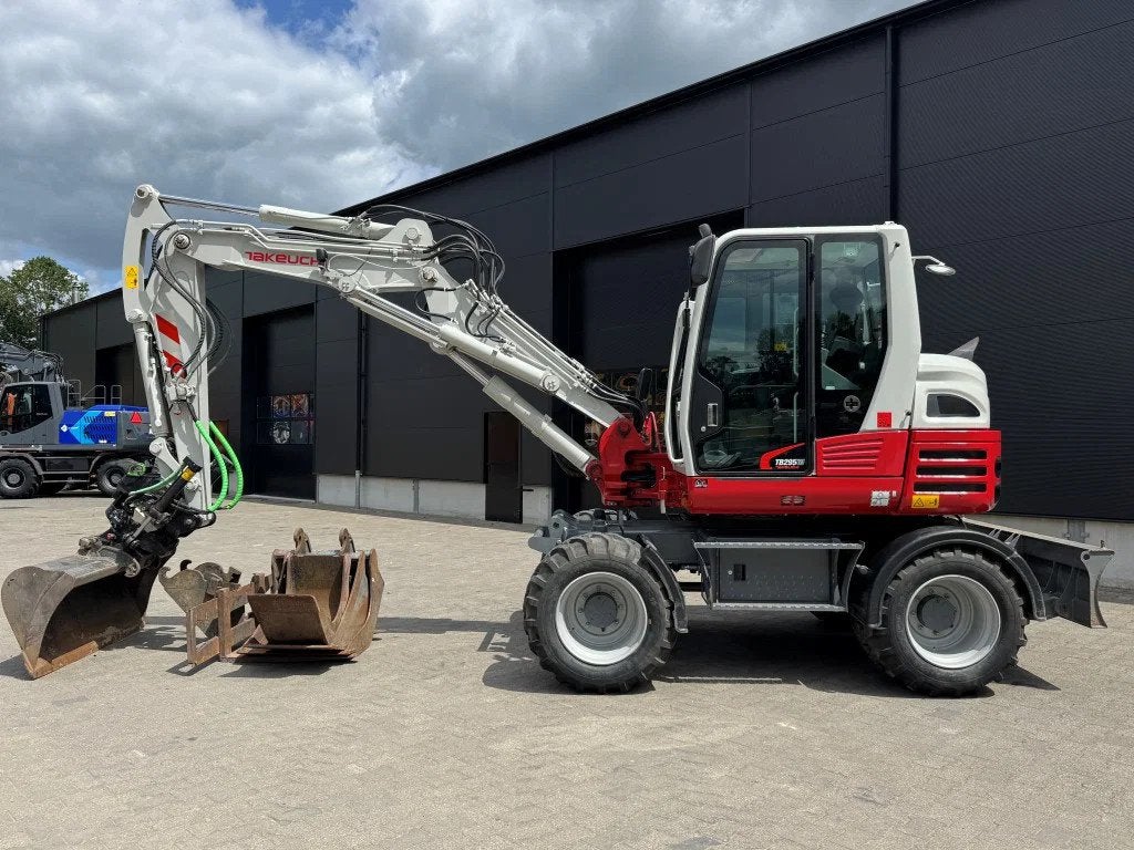 Takeuchi TB295W 2300 uur DKS ! (bj 2018)
