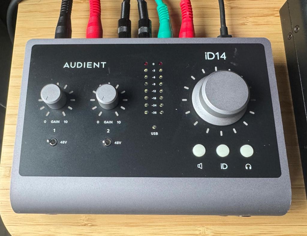 Audient iD14 Mk.II - Audio Interface, Ophalen of Verzenden, Zo goed als nieuw, 20 kanalen of meer, Microfooningang