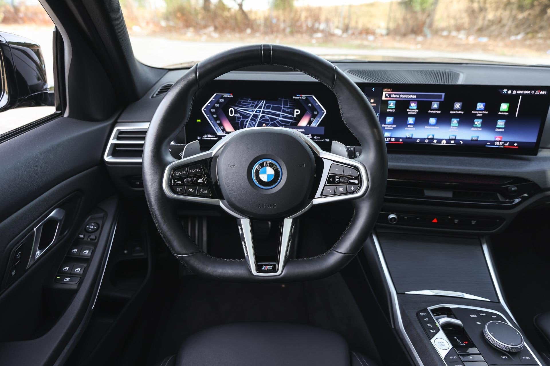 BMW 3 Serie Touring 330e M Sport Automaat / Panoramadak / Tr, Achterwielaandrijving, Gebruikt, 4 cilinders, Met garantie (alle)