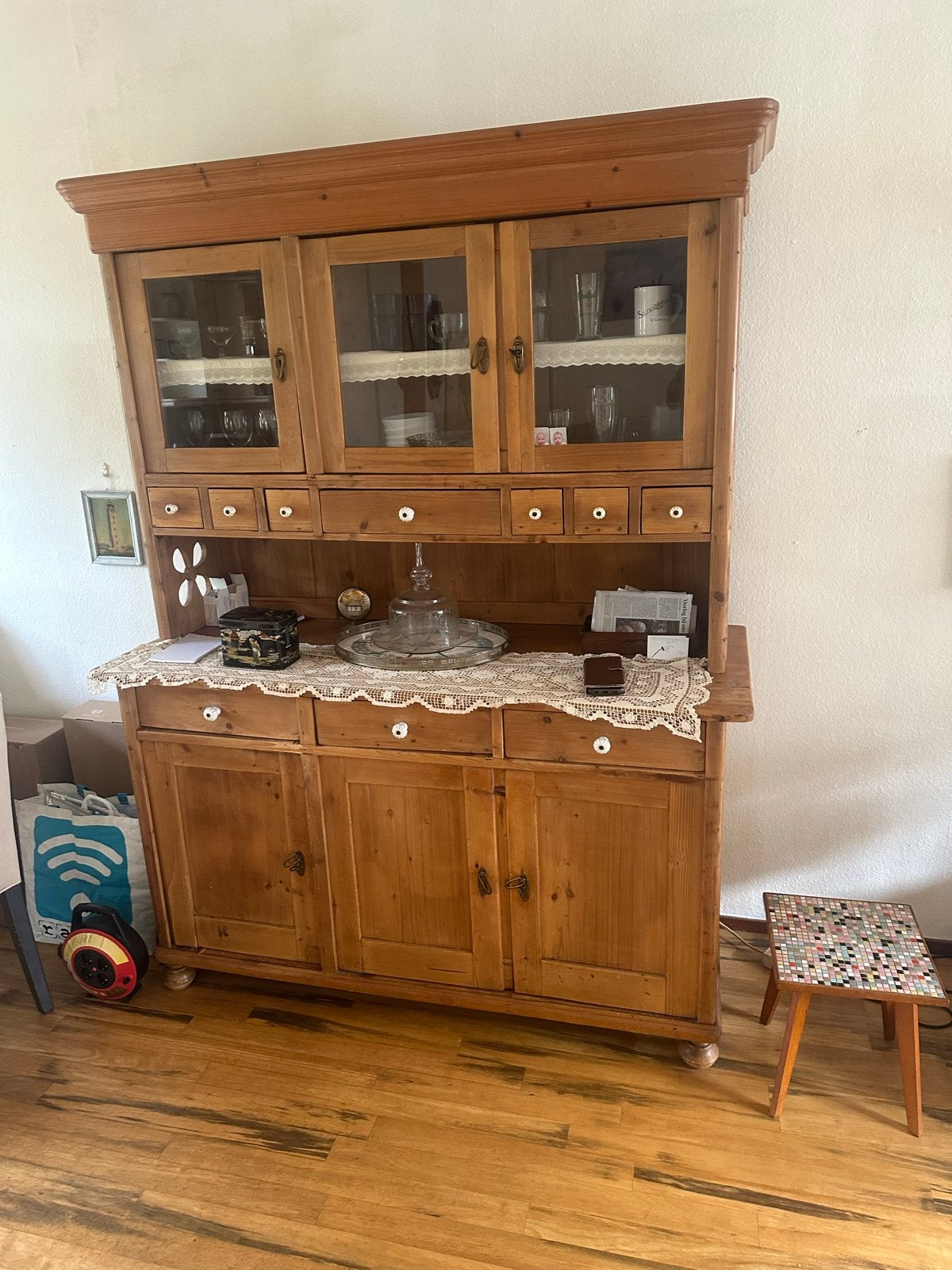 Antieke grenen buffetkast met vitrine, Ophalen of Verzenden