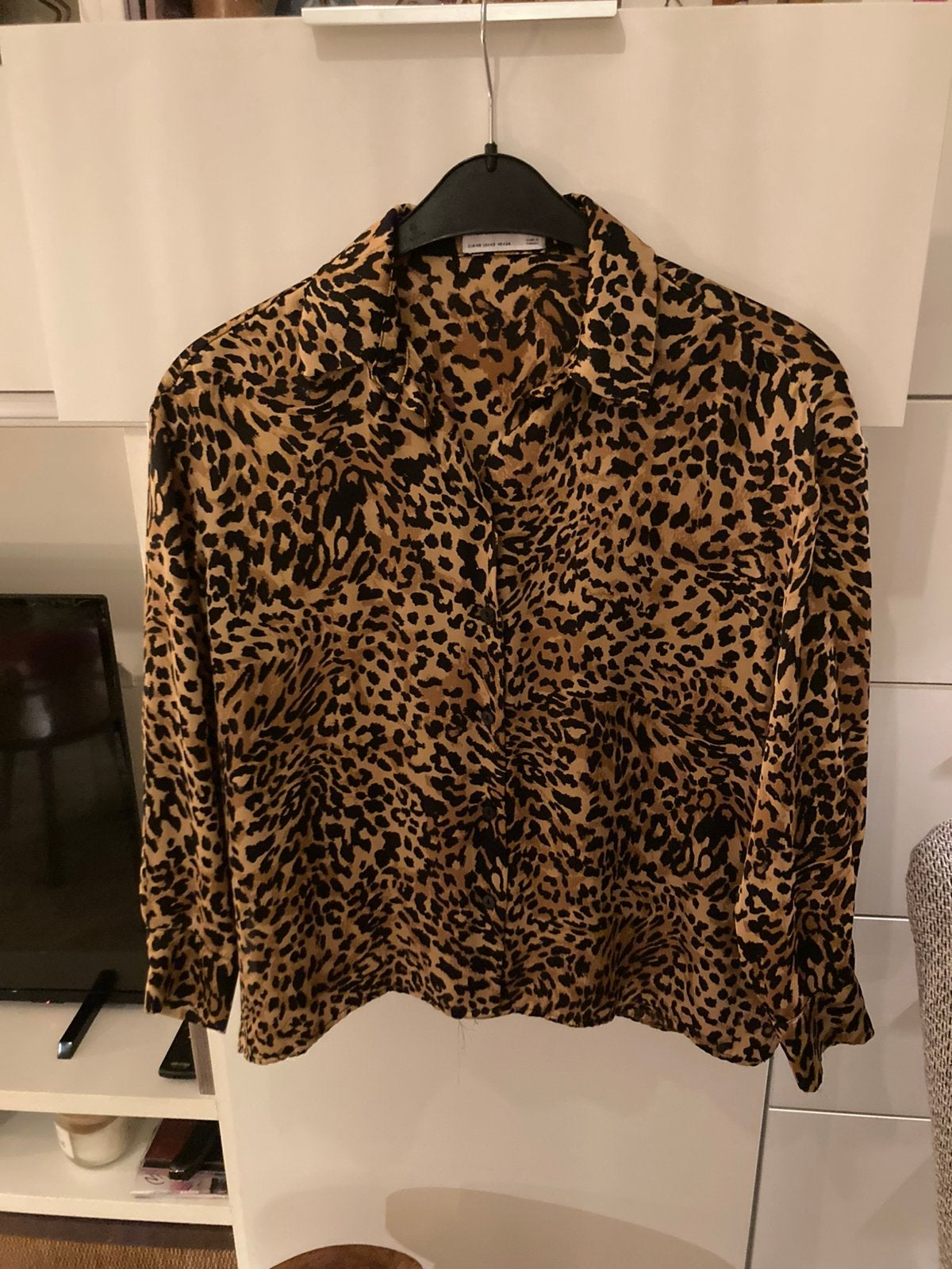 Tijgerprint blouse. Bershka. Zie omschrijving, Ophalen of Verzenden, Zo goed als nieuw, Maat 34 (XS) of kleiner