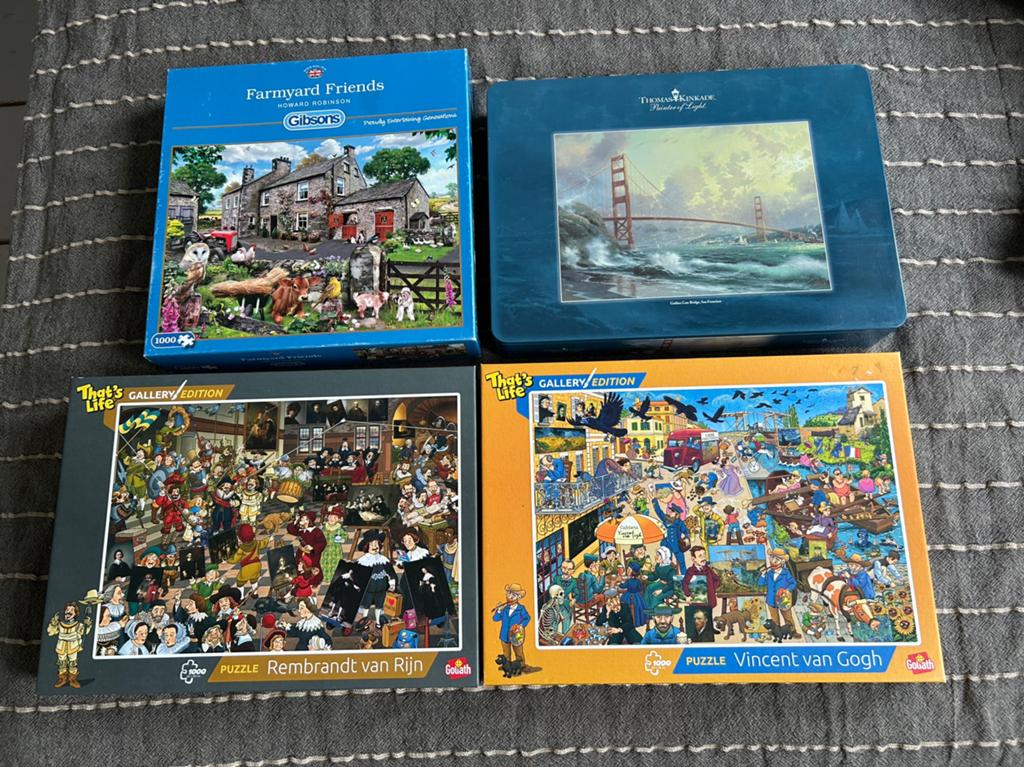 4 legpuzzels van 1000 stukjes, Hobby en Vrije tijd, Ophalen of Verzenden, 500 t/m 1500 stukjes, Zo goed als nieuw, Legpuzzel