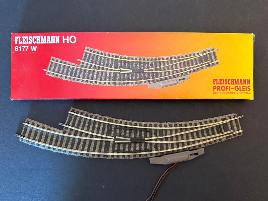 Fleischmann Profi Gleis gebogen wissel R Ho, Hobby en Vrije tijd, Modeltreinen | H0, Gebruikt, Gelijkstroom, Fleischmann, Rails