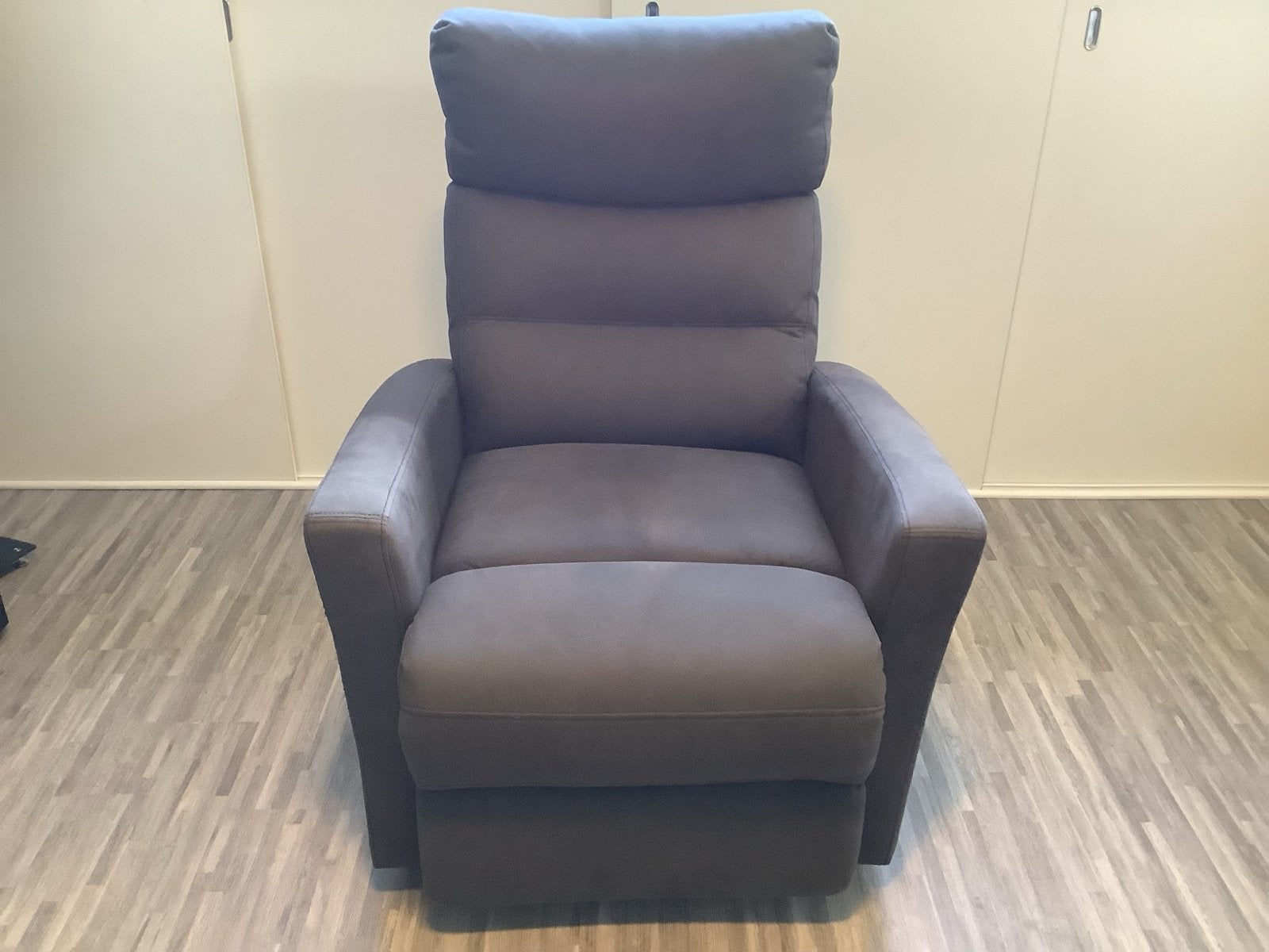 Comfortabele relaxfauteuil - lichte gebruikssporen, Huis en Inrichting, Ophalen, Gebruikt, Eén, Stof