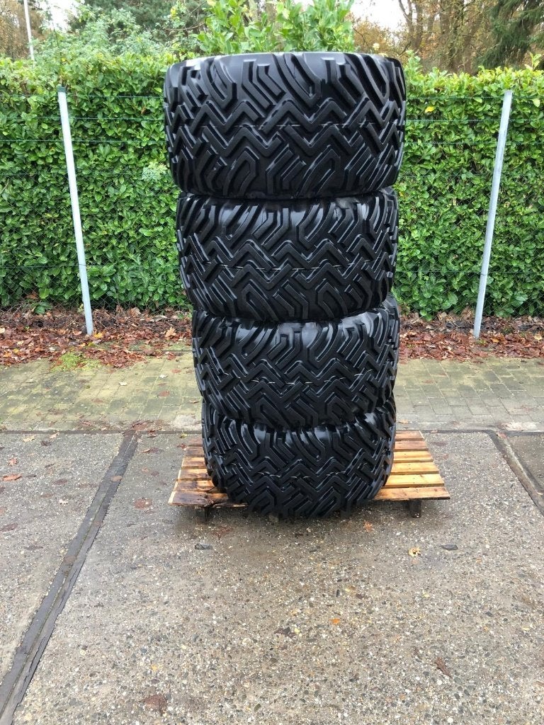 Mitas banden 440/50 R17, Zakelijke goederen, Agrarisch | Onderdelen | Banden, Velgen en Assen, Ophalen, Mitas, NVT, NVT