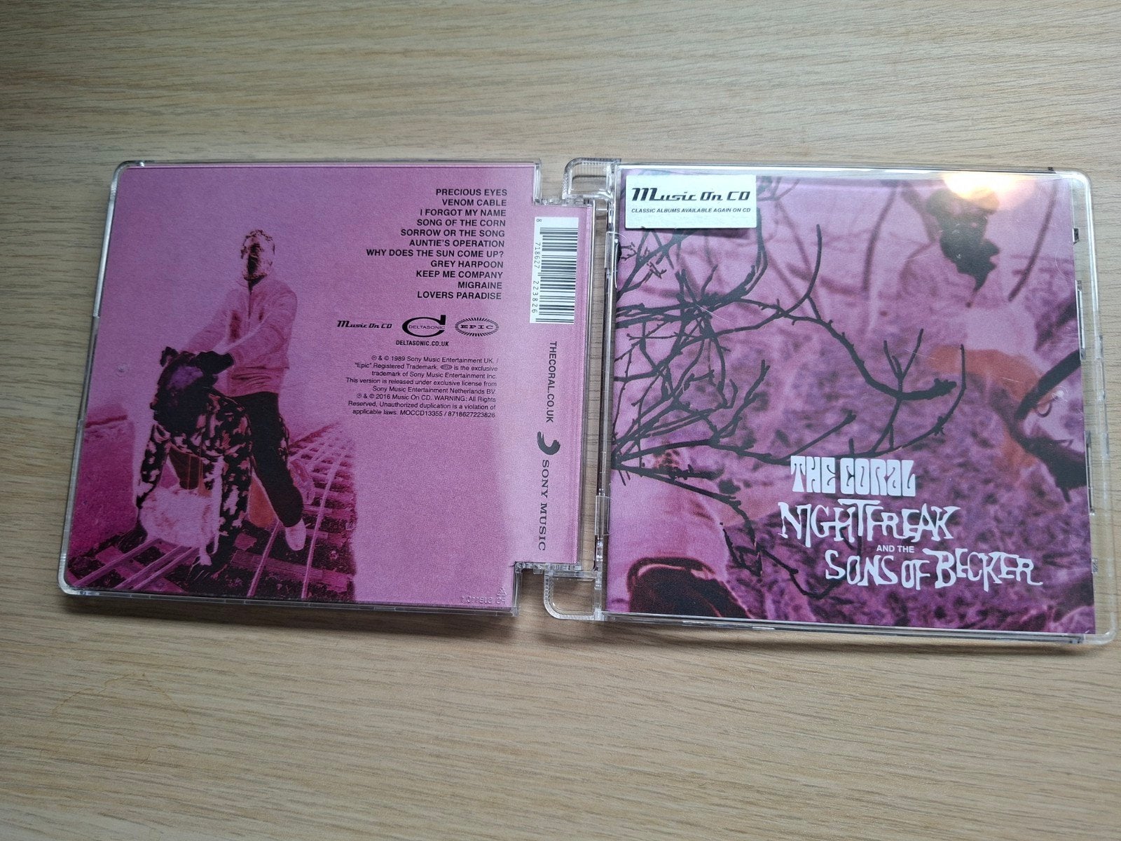 cd the coral nightfreak and the sons of becker, Ophalen of Verzenden, Zo goed als nieuw, Poprock