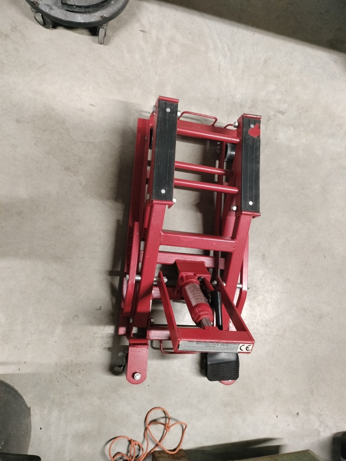 Hydraulische schaarkrik 3 ton - Zo goed als nieuw, Auto diversen, Ophalen of Verzenden, Zo goed als nieuw, Hydraulisch, Schaarkrik