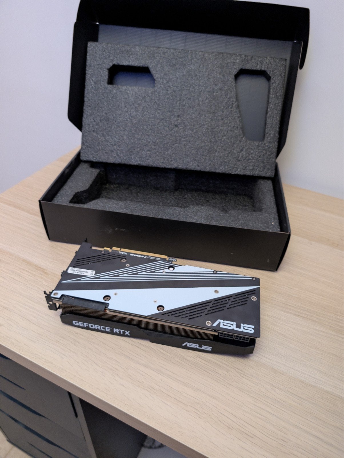 ASUS GeForce Dual RTX 2080 TI    Graphics card 11GB, Computers en Software, Videokaarten, Ophalen, PCI-Express 3, GDDR6, Zo goed als nieuw