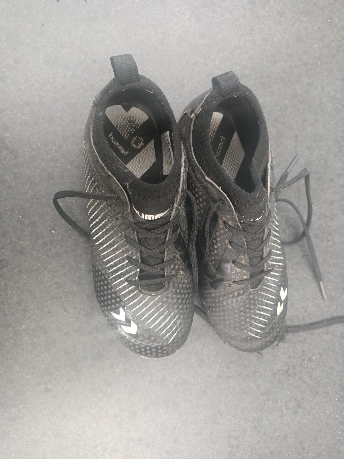 Hummel voetbalschoenen maat 30 - Gebruikt, Sport en Fitness, Voetbal, Maat XS of kleiner, Ophalen, Gebruikt, Schoenen