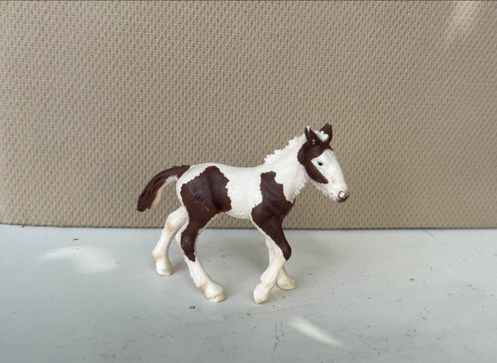 Schleich tinker veulen bruin-wit gevlekt, Ophalen of Verzenden, Gebruikt