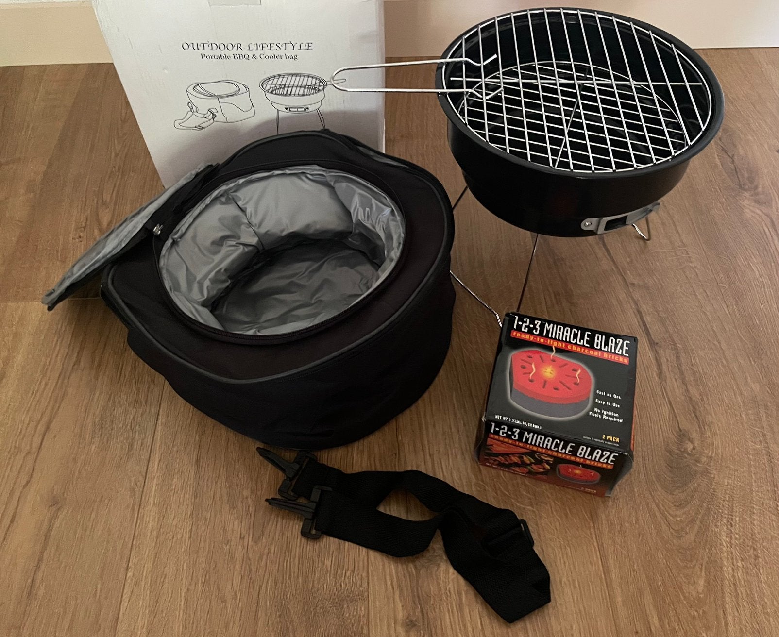 Mini barbecue + brandstof, koeltas en koelelement NIEUW, Tuin en Terras, Ophalen of Verzenden, Nieuw
