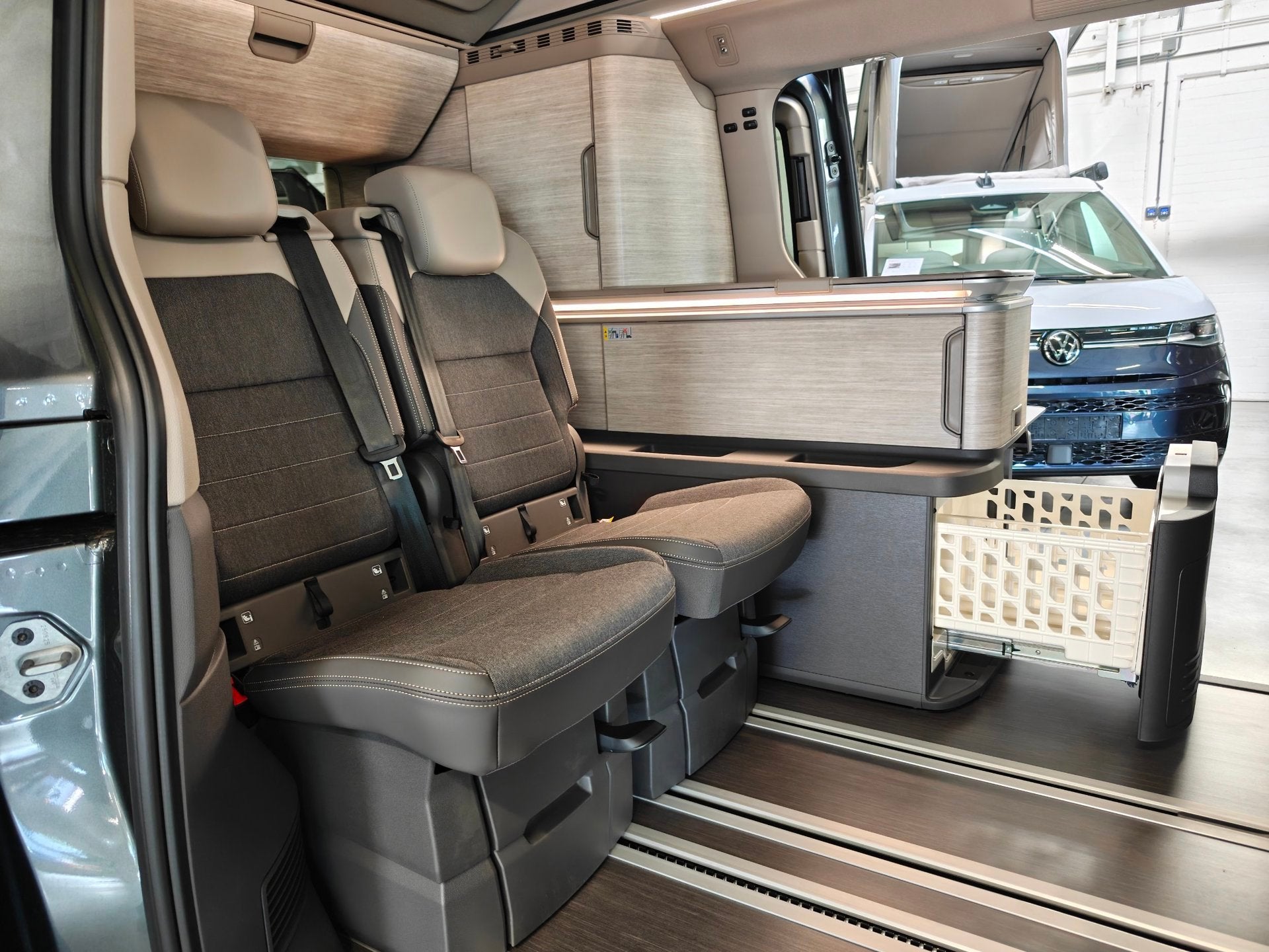 Volkswagen California Ocean 1.5 EHYBRID DSG 4MOTION 245PK, Automaat, Buscamper of Camperbus, Airconditioning, Bedrijf