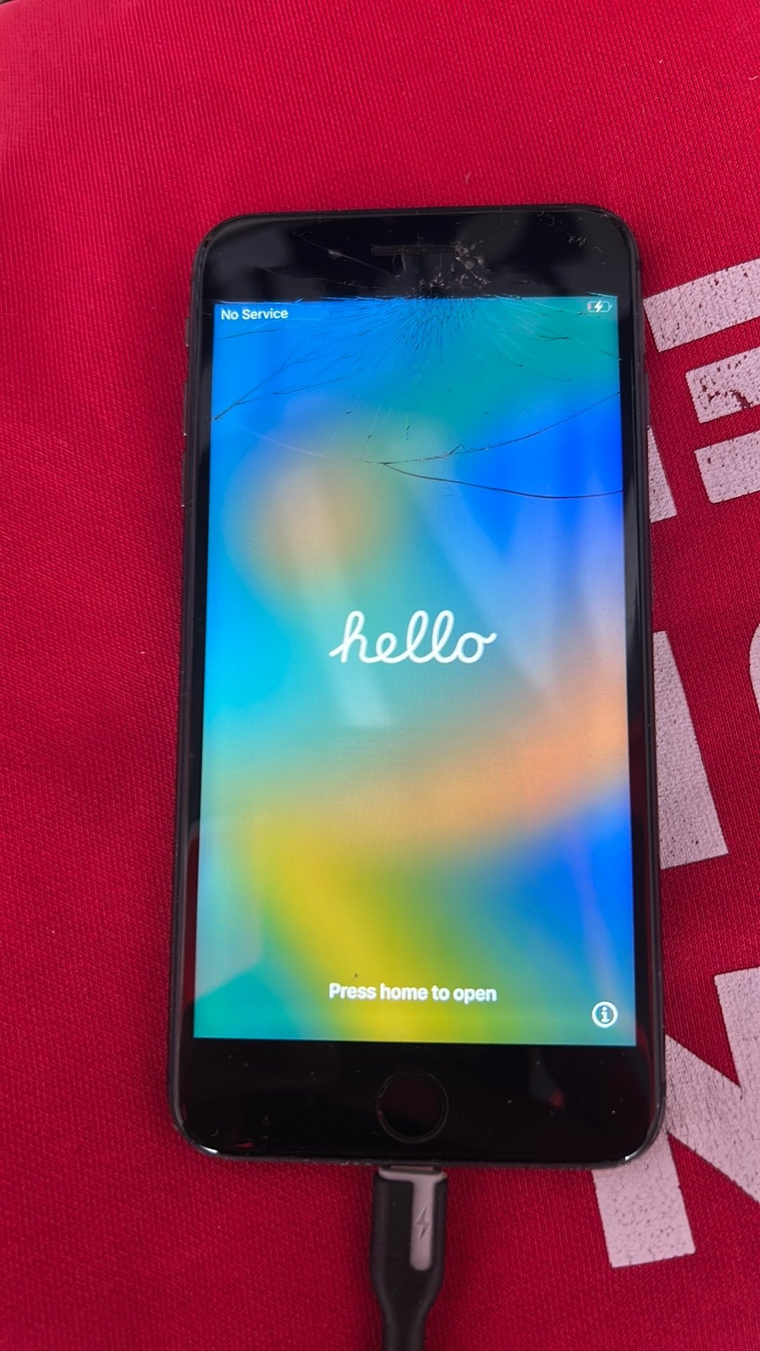 Hierbij bied ik een iphone aan, Telecommunicatie, 80 %, Gebruikt, IPhone 8 Plus, Ophalen of Verzenden