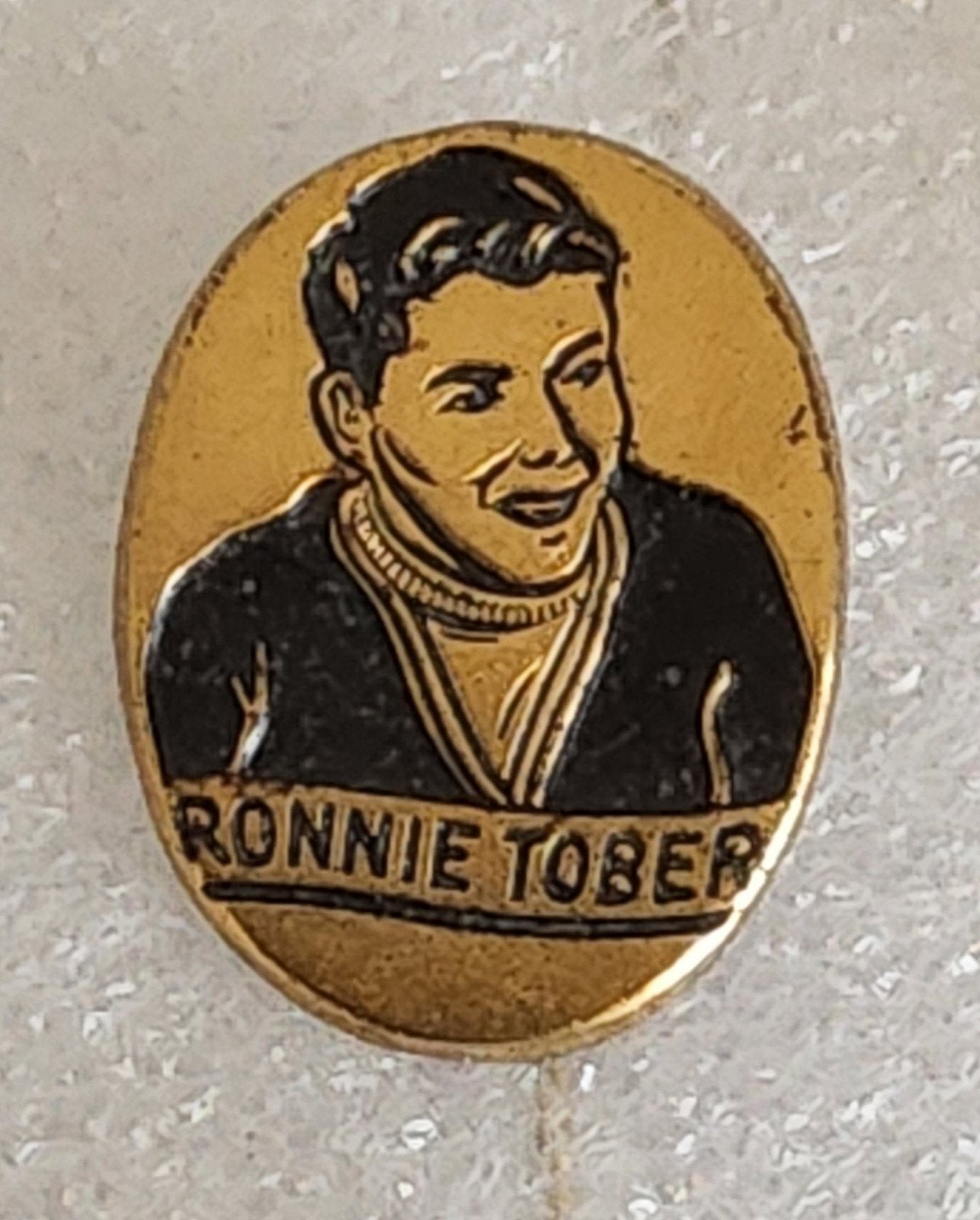 Vintage Ronnie Tober Speldje, Ophalen of Verzenden, Gebruikt, Overige onderwerpen, Speldje of Pin