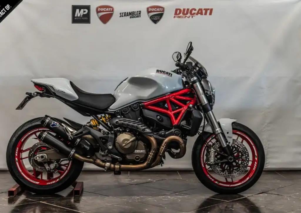 Ducati monster 821, Motoren, Motoren | Ducati, 2 cilinders, Motorrijbewijs A, Particulier, Meer dan 35 kW