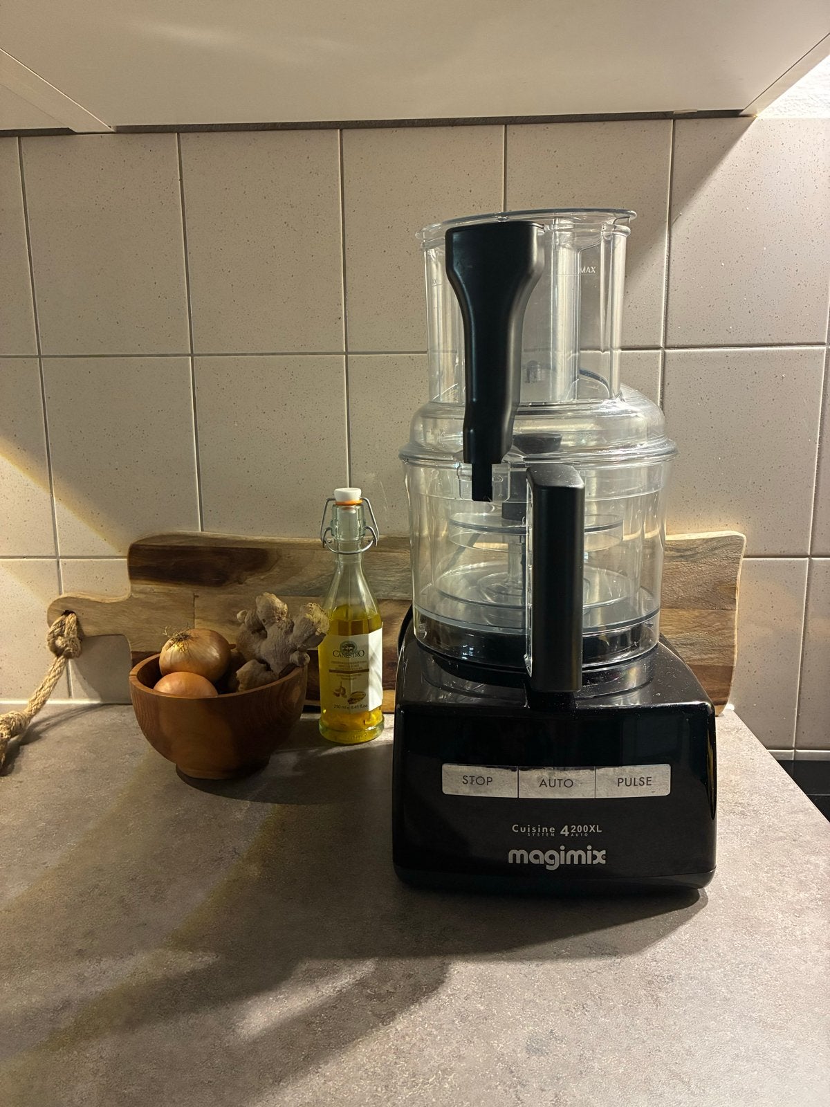 Magimix Cuisine 4200XL Foodprocessor met Extra Press XL, Ophalen, 2 snelheden, 3 tot 4 liter, Zo goed als nieuw