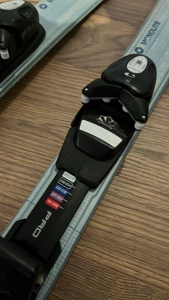 Elan kinder ski's en schoenen - Maat 29, Gebruikt, Skiën, Ski's, Ophalen