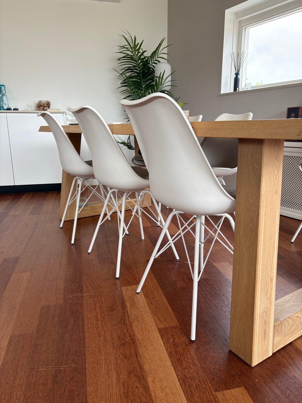6x Witte Eetkamerstoelen JYSK Kunststof/Leer, Ophalen, Kunststof, Gebruikt, Wit