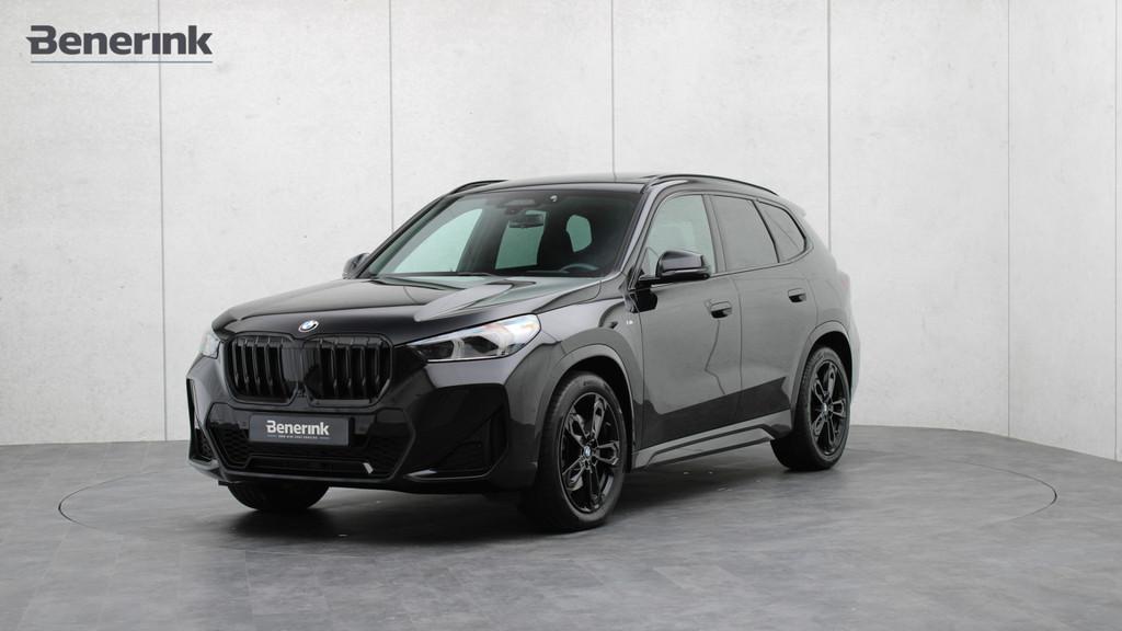 BMW X1 xDrive23i M-Sport | Harman/Kardon | Panoramadak | Hea, Auto's, BMW, Gebruikt, 4 cilinders, Zwart, Leder