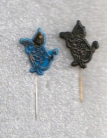 2 leuke kunststof benzine spelden ZOM Zijderveld Minerale O-, Ophalen of Verzenden, Overige onderwerpen, Speldje of Pin