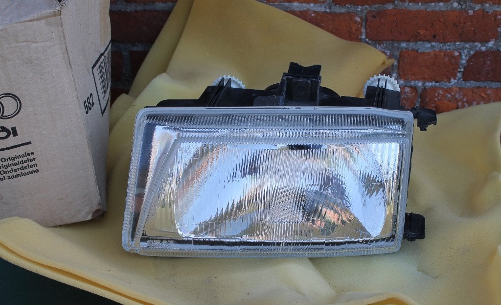 Nieuwe koplamp links Seat Inca 1.9 SDI, Ophalen of Verzenden, Nieuw, Seat