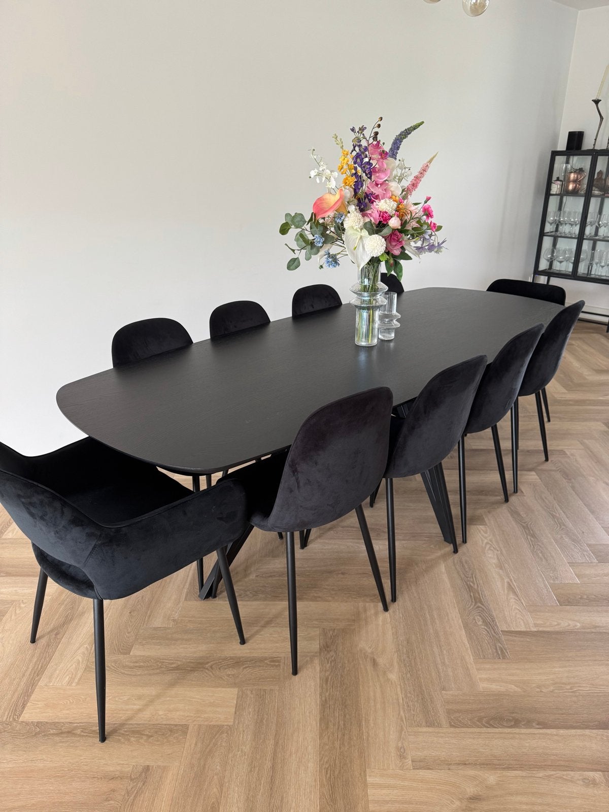Kas20 Moderne zwarte eettafel Deens ovaal 240x100 cm, 200 cm of meer, Zo goed als nieuw, Vijf personen of meer, Ovaal