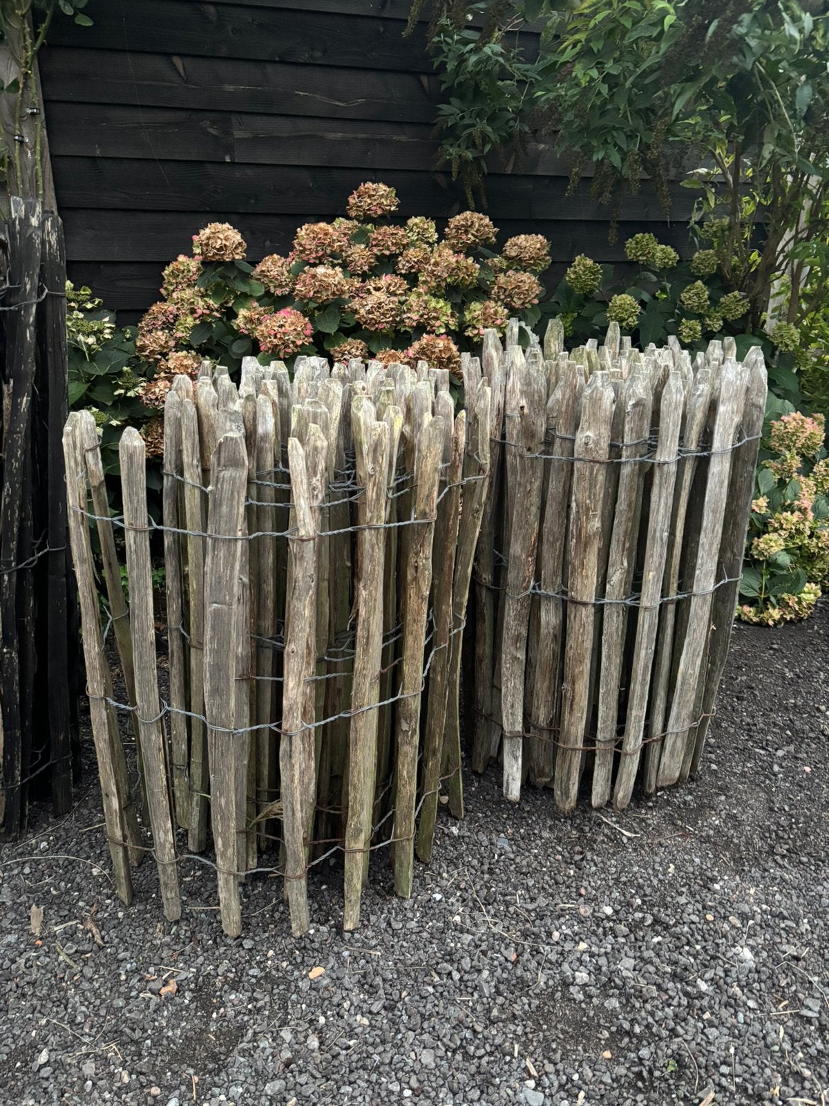 Kastanjehouten schapenhekjes – 2 rollen van ca. 10 meter, Ophalen, Gebruikt, Hout, Overige typen
