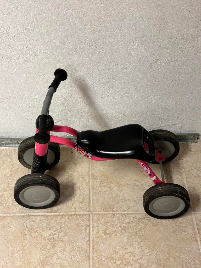 Puky roze, Ophalen, Zo goed als nieuw, Loopfiets