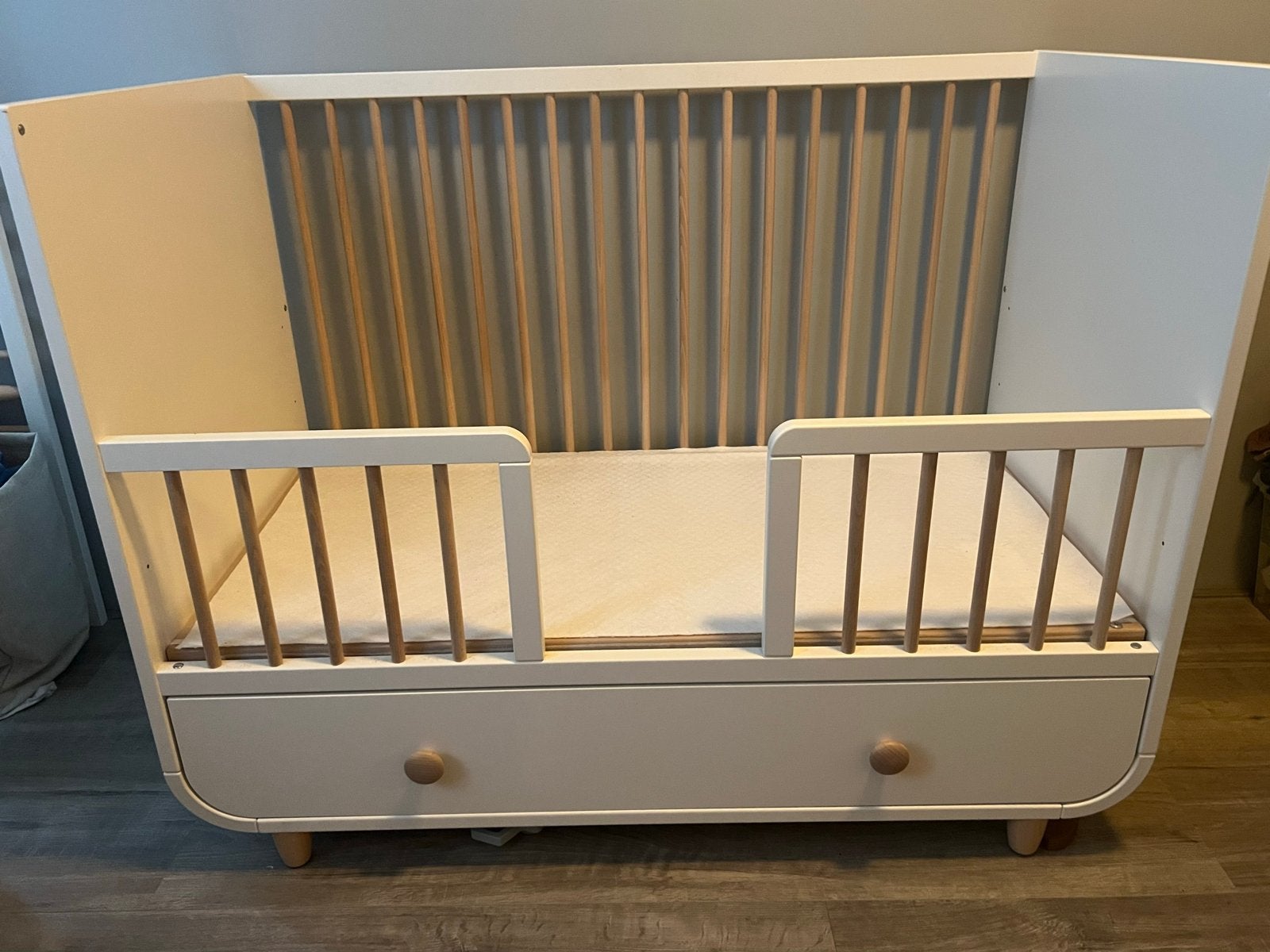 Ikea Myllra ledikant met lade, Ophalen, Zo goed als nieuw, Ledikant