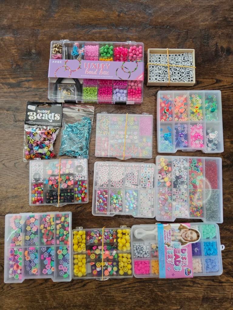 Heel veel leuke en speciale kraaltjes in handige assortiment, Ophalen of Verzenden