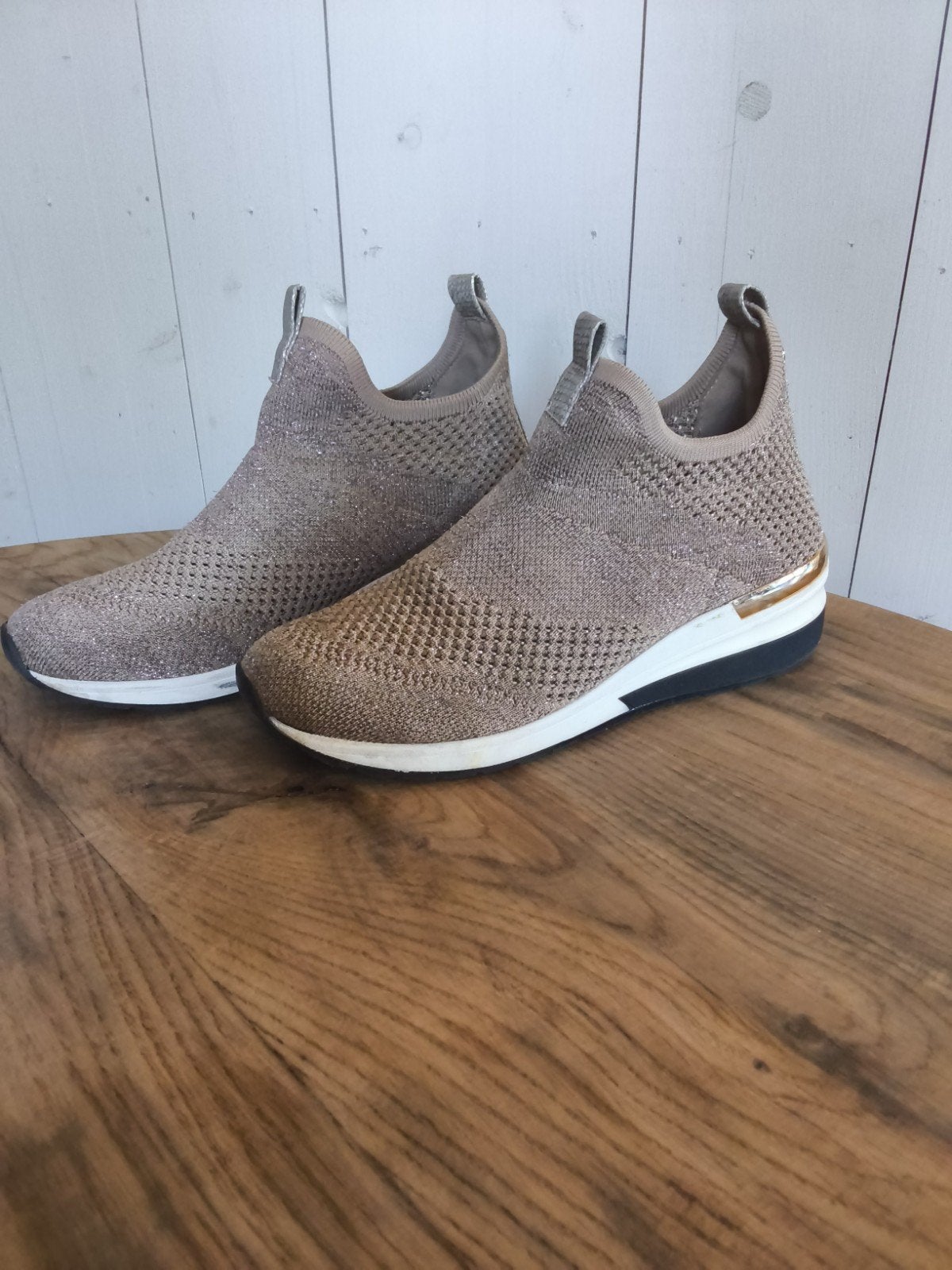 sneakers mt 38, Overige kleuren, Ophalen of Verzenden, Sneakers of Gympen, Zo goed als nieuw