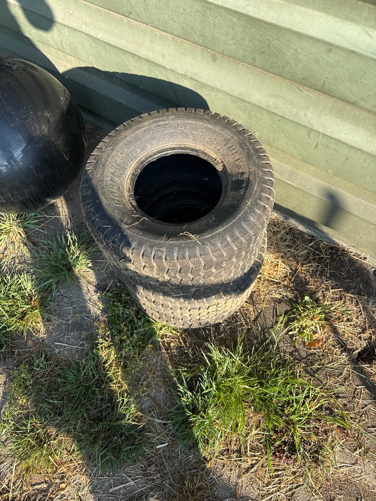 Zitmaaier banden 18x9.50-8NHS - Overbodig na upgrade, Ophalen, Gebruikt