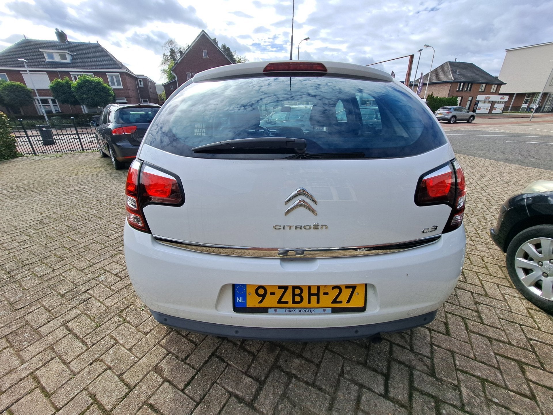 Citroen C3 1.2 PURETECH AUTOMAAT AIRCO ECC NIEUWSTAAT, Auto's, Stof, 1199 cc, 82 pk, Wit