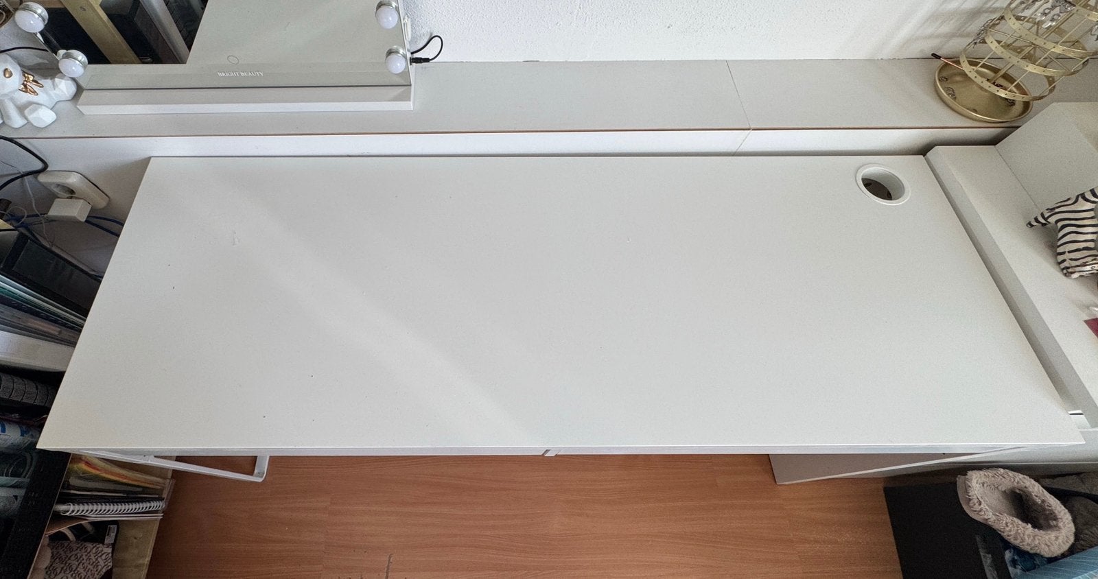 MICKE Bureau, wit, 142x50 cm, Ophalen, Zo goed als nieuw