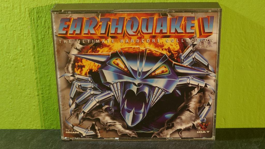 Earthquake V (The Ultimate Hardcore Collection) ID&T Early, Ophalen of Verzenden, Gebruikt, Overige genres