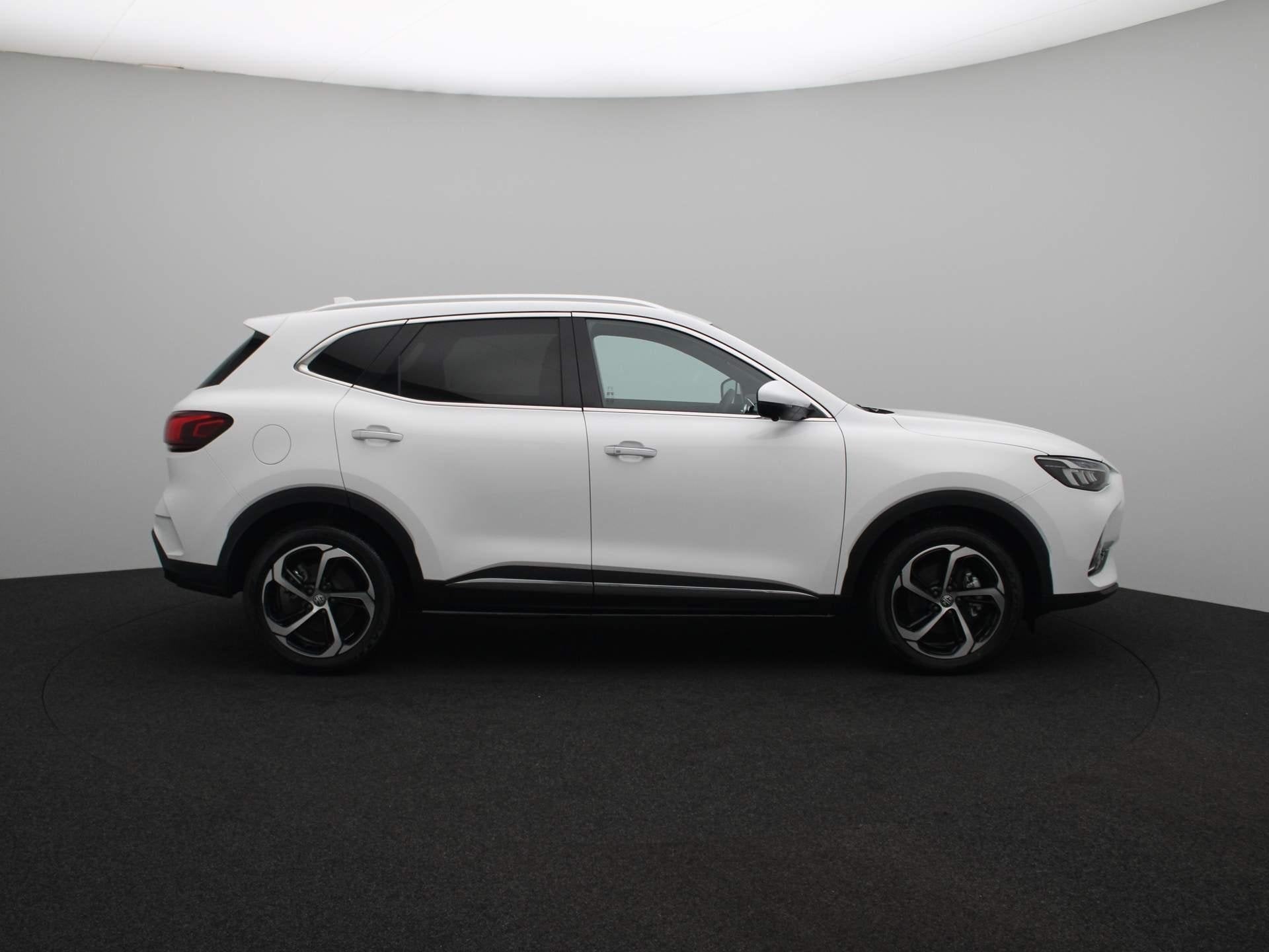 MG EHS 1.5 TGDI Luxury Plug-in Hybrid | Leder | Panoramadak, Auto's, 12 maanden, Gebruikt, Euro 6, 4 cilinders
