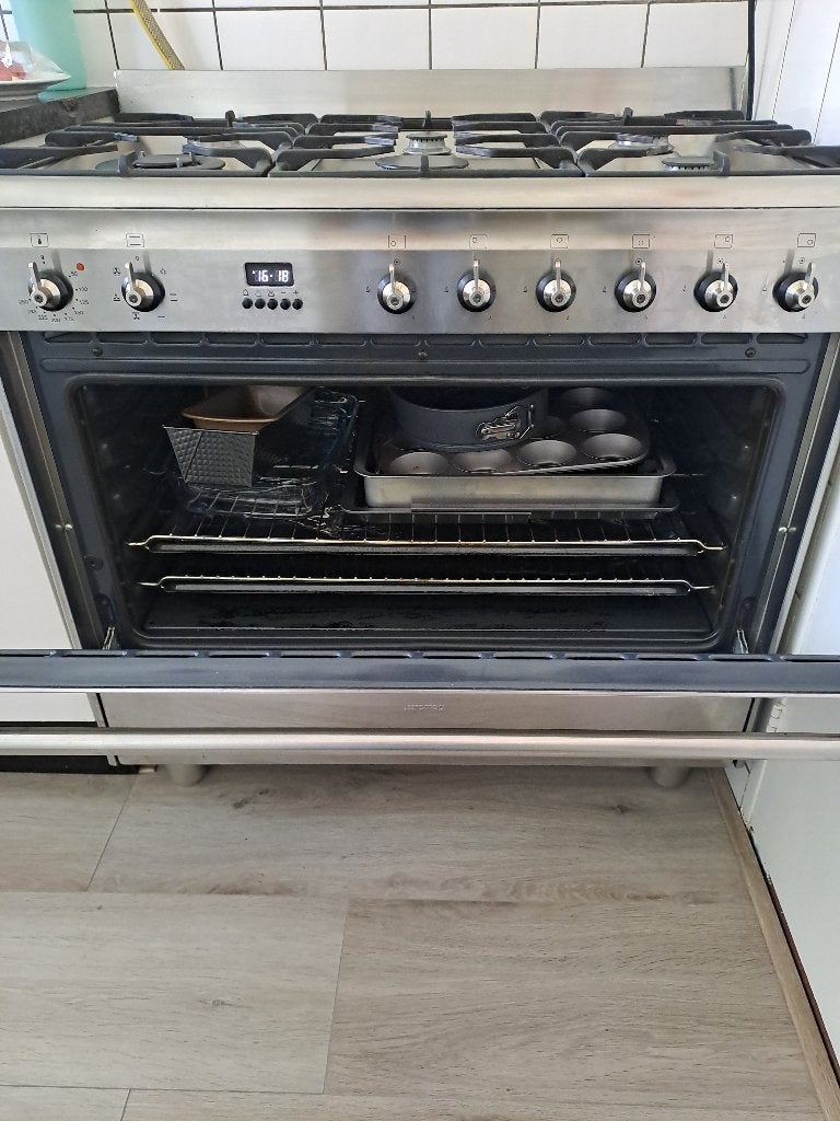 Smeg Gasfornuis :Let op beschrijving, Ophalen, Gebruikt, Hete lucht, 60 cm of meer