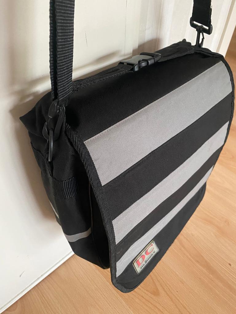 DC ( Domestic) fiets schouder/ fiets pakaftas, Ophalen of Verzenden, Zo goed als nieuw