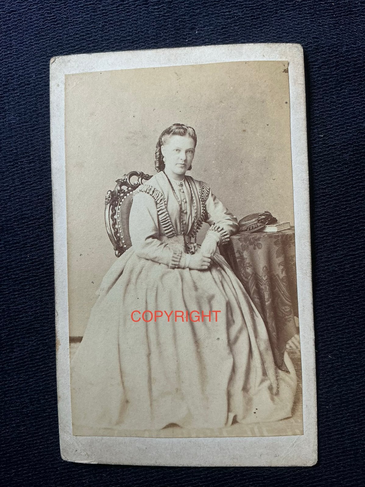 CDV, Dame, J.C. REESINCK, ZUTPHEN, zeer oud, dun karton, Ophalen of Verzenden, Voor 1940, Gebruikt, Foto