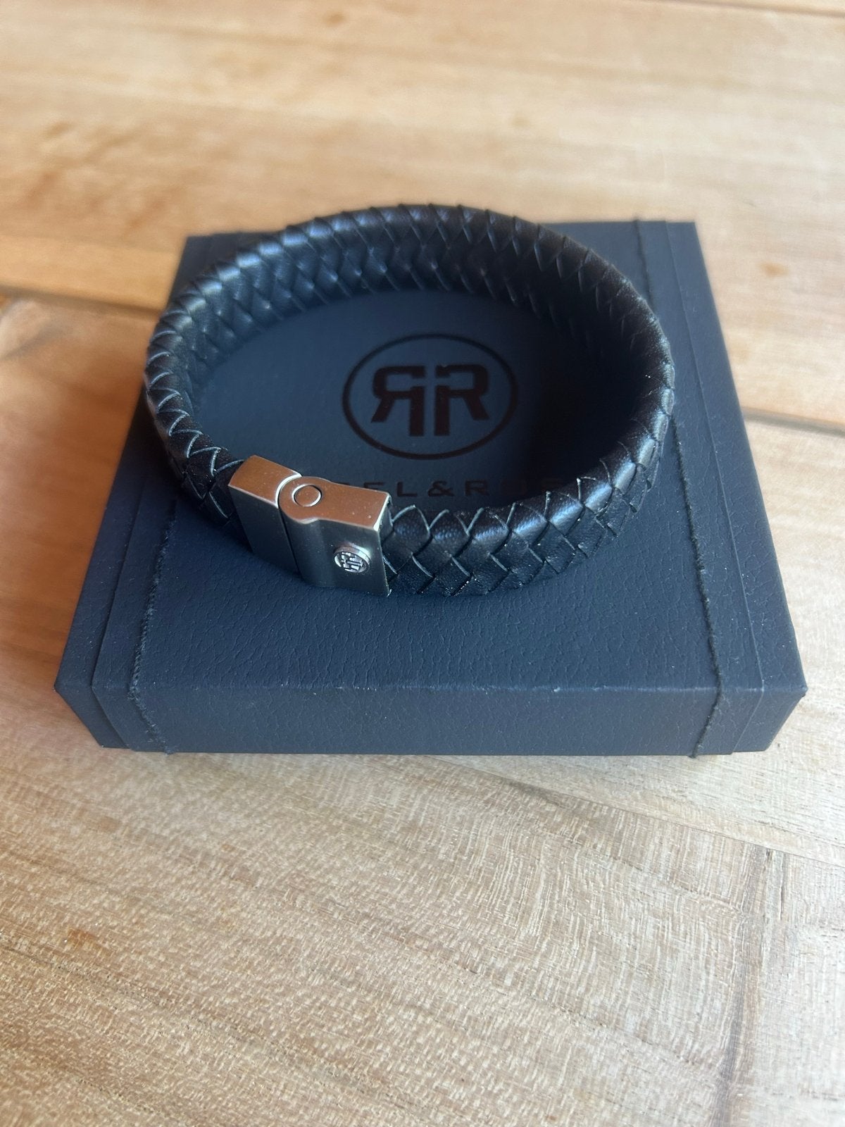 Rebel & Rose Gevlochten Leren Armband Zwart, Ophalen of Verzenden, Zo goed als nieuw, Zwart, Leer