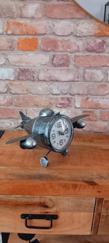 35cm Metalen Vliegtuig Tafelklok♥️SALE VERKOOP♥️, Verzamelen, Ophalen of Verzenden, Nieuw, Overige typen