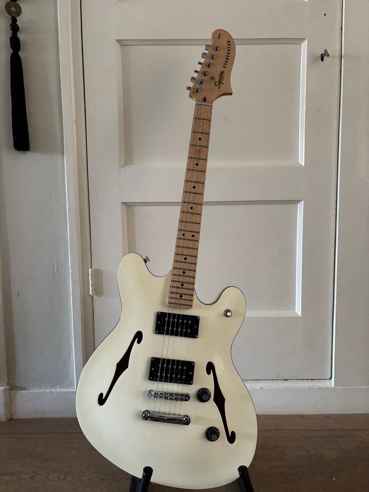 Squier Starcaster - Olympic White, Muziek en Instrumenten, Ophalen, Zo goed als nieuw, Hollow body, Fender