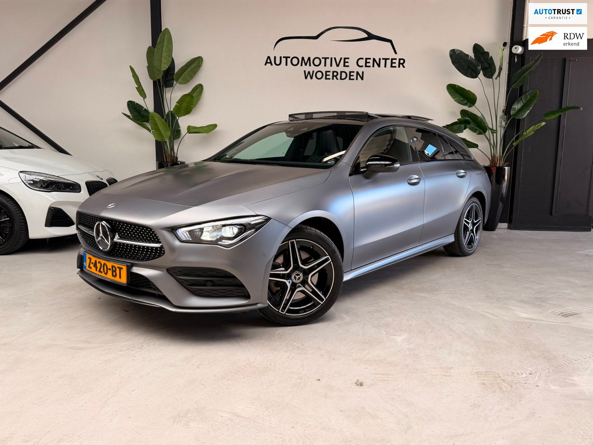 Mercedes-Benz CLA-klasse Shooting Brake 250 e AMG Line PANO, Auto's, CLA, Gebruikt, 4 cilinders, Plug-in hybride