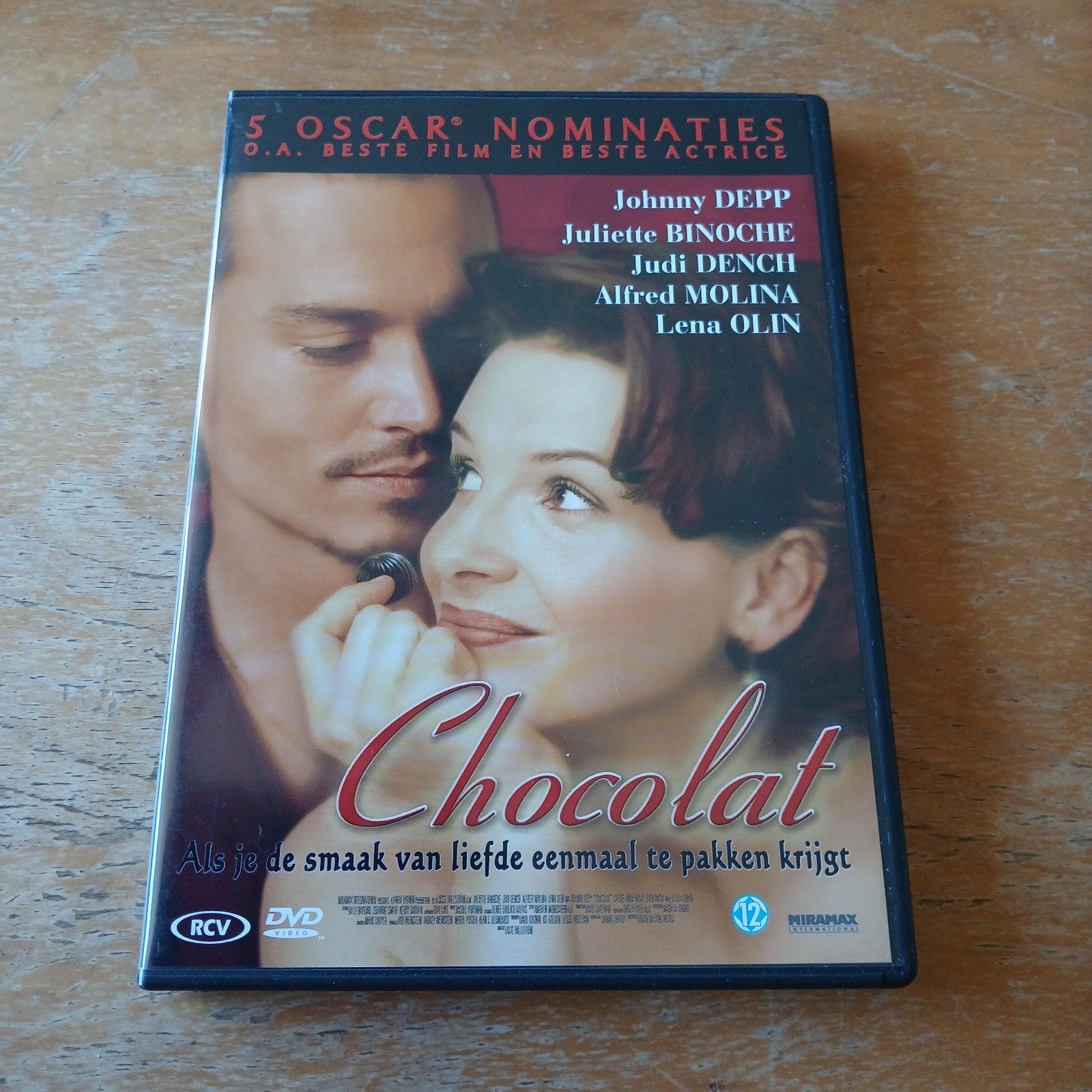 Chocolat DVD - Romantisch drama met Johnny Depp, Nederlands, Vanaf 12 jaar, Inclusief doosje, Gebruikt