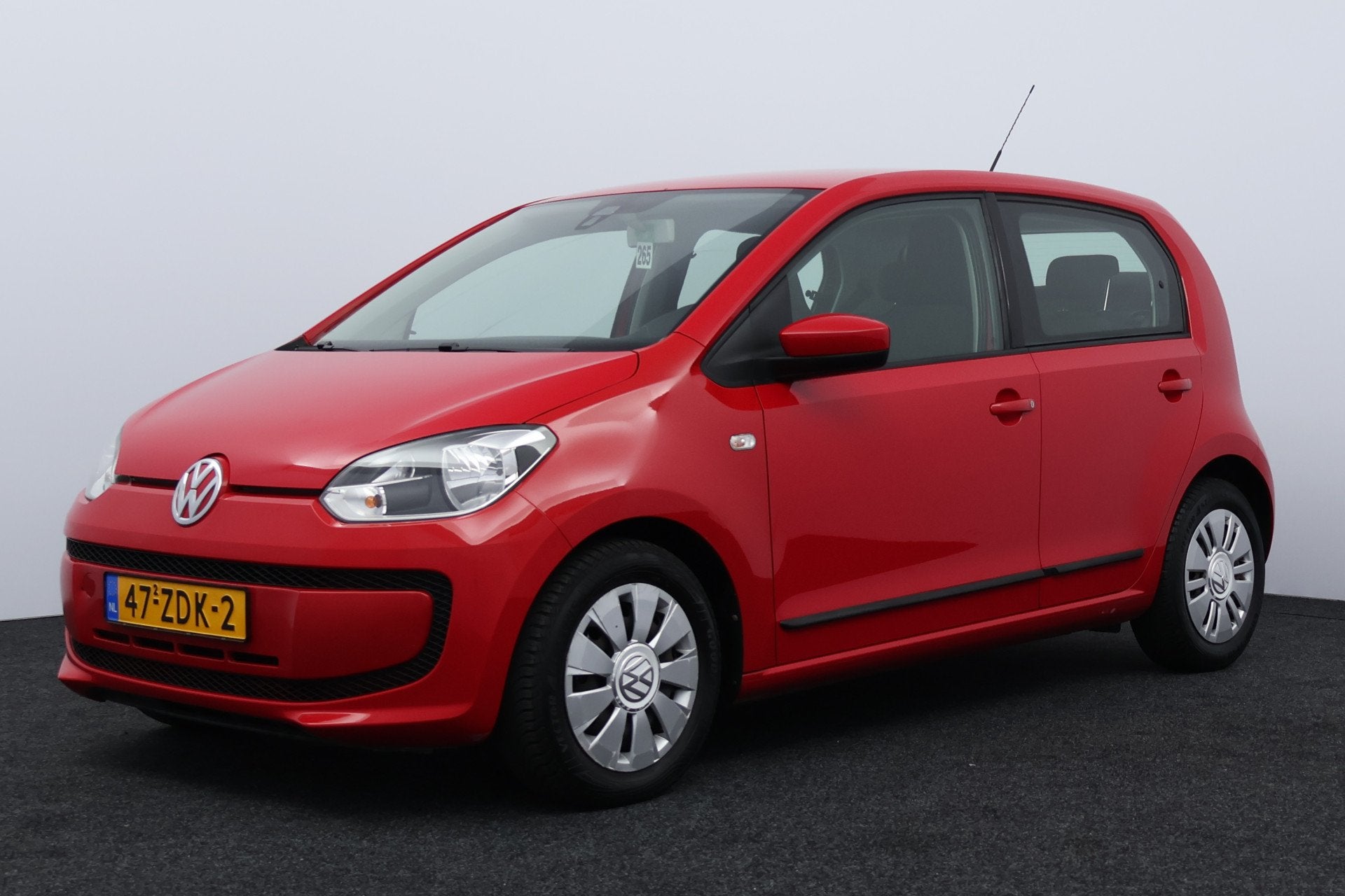 Volkswagen up! 1.0 move up! BlueMotion/ D-Riem verv: 195.000, Voorwielaandrijving, Euro 5, Stof, Gebruikt