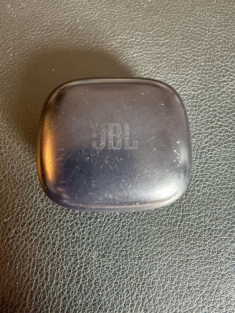 Original JBL Live Pro+ black charging case, Telecommunicatie, Mobiele telefoons | Oordopjes, Gebruikt, Zwart, Ophalen of Verzenden