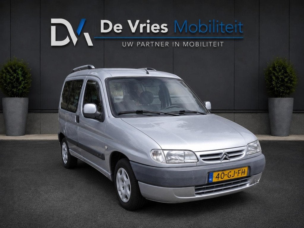 Citroen Berlingo 1.8i Multispace *MINI CAMPER*, Voorwielaandrijving, Stof, 4 cilinders, 49 €/maand