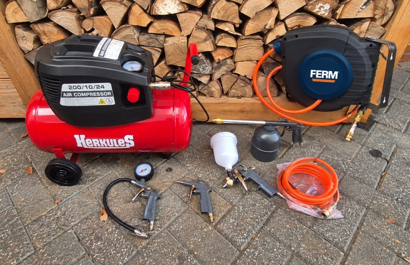 Nieuwe compressor 24L 10 bar + complete accessoires, Doe-het-zelf en Verbouw, 10 bar of meer, Nieuw, Ophalen of Verzenden, 25 tot 100 liter