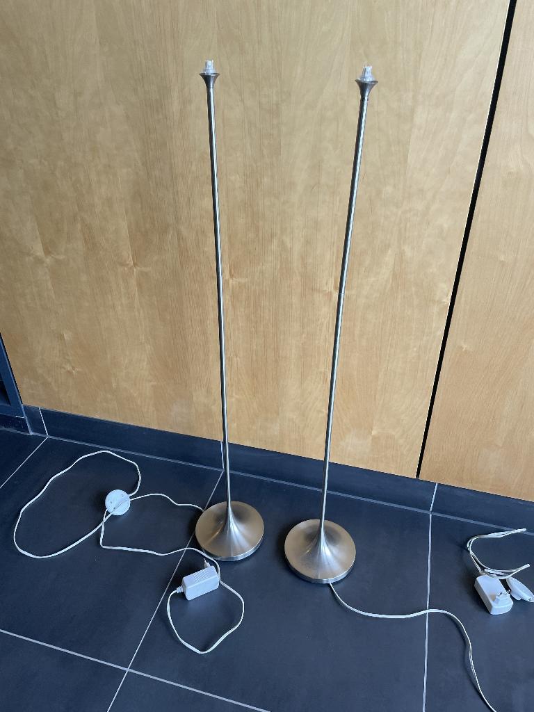 2x vloerlamp, lampvoet, lampenstandaard, RVS staander., Huis en Inrichting, Ophalen of Verzenden, Gebruikt, Metaal, 100 tot 150 cm